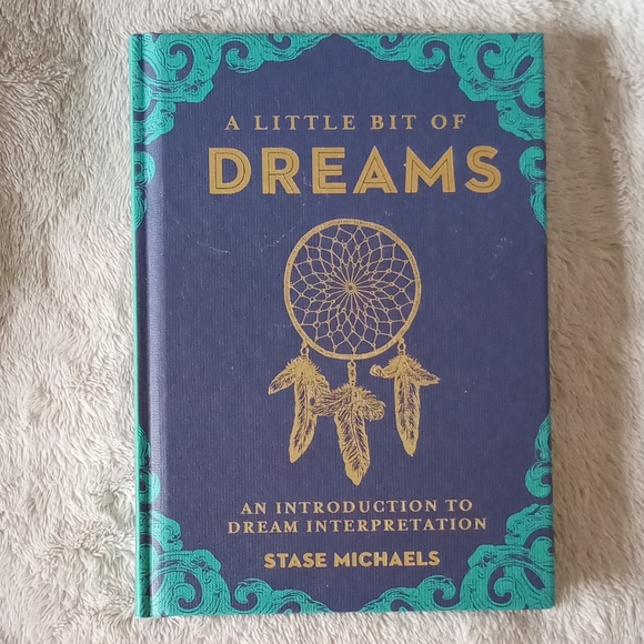 Other - NWOT A Little Bit of Dreams by Stase Michaels